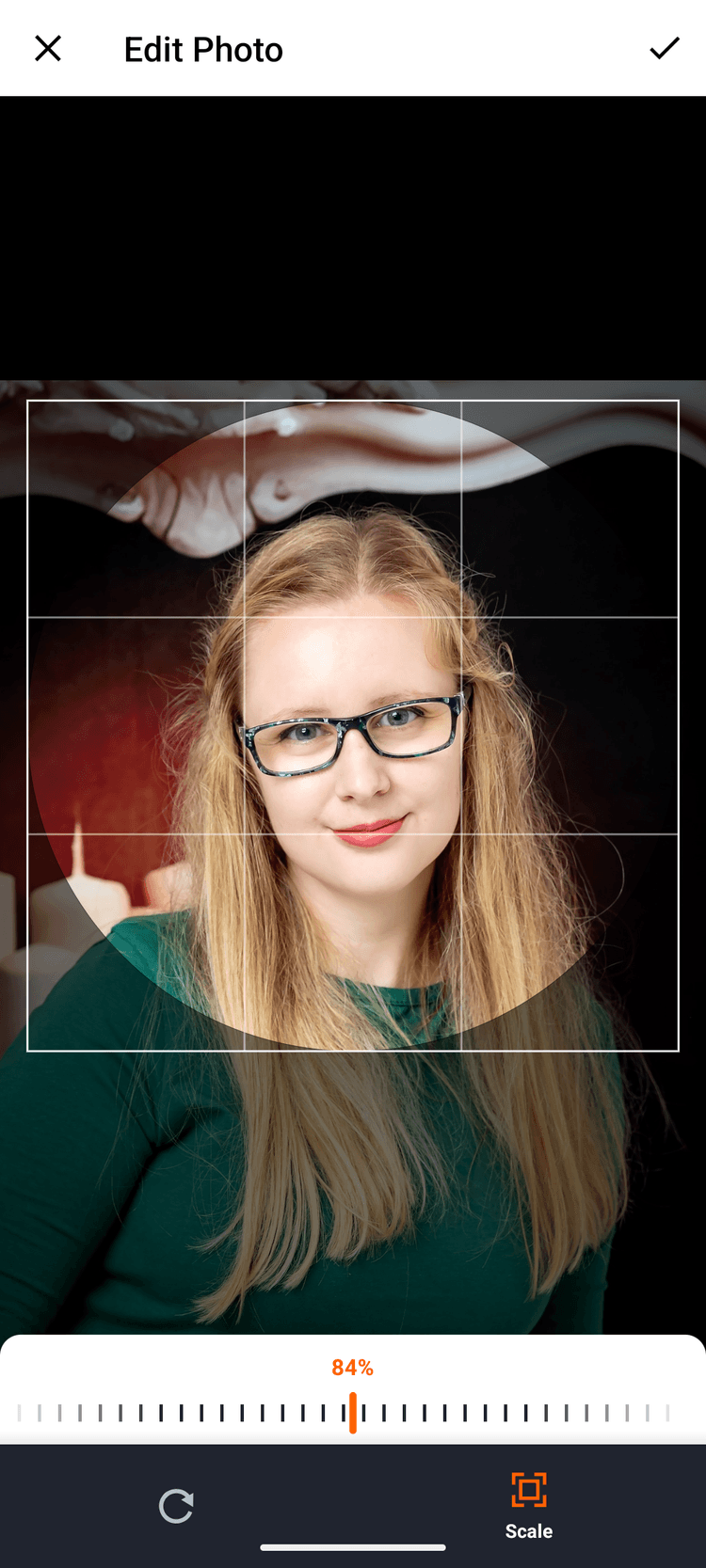 Image cropping screen